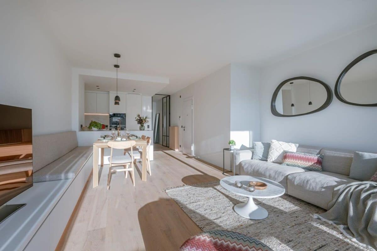 Stunning And Modern Apartment With Sunny Balcony كنوك هايست المظهر الخارجي الصورة